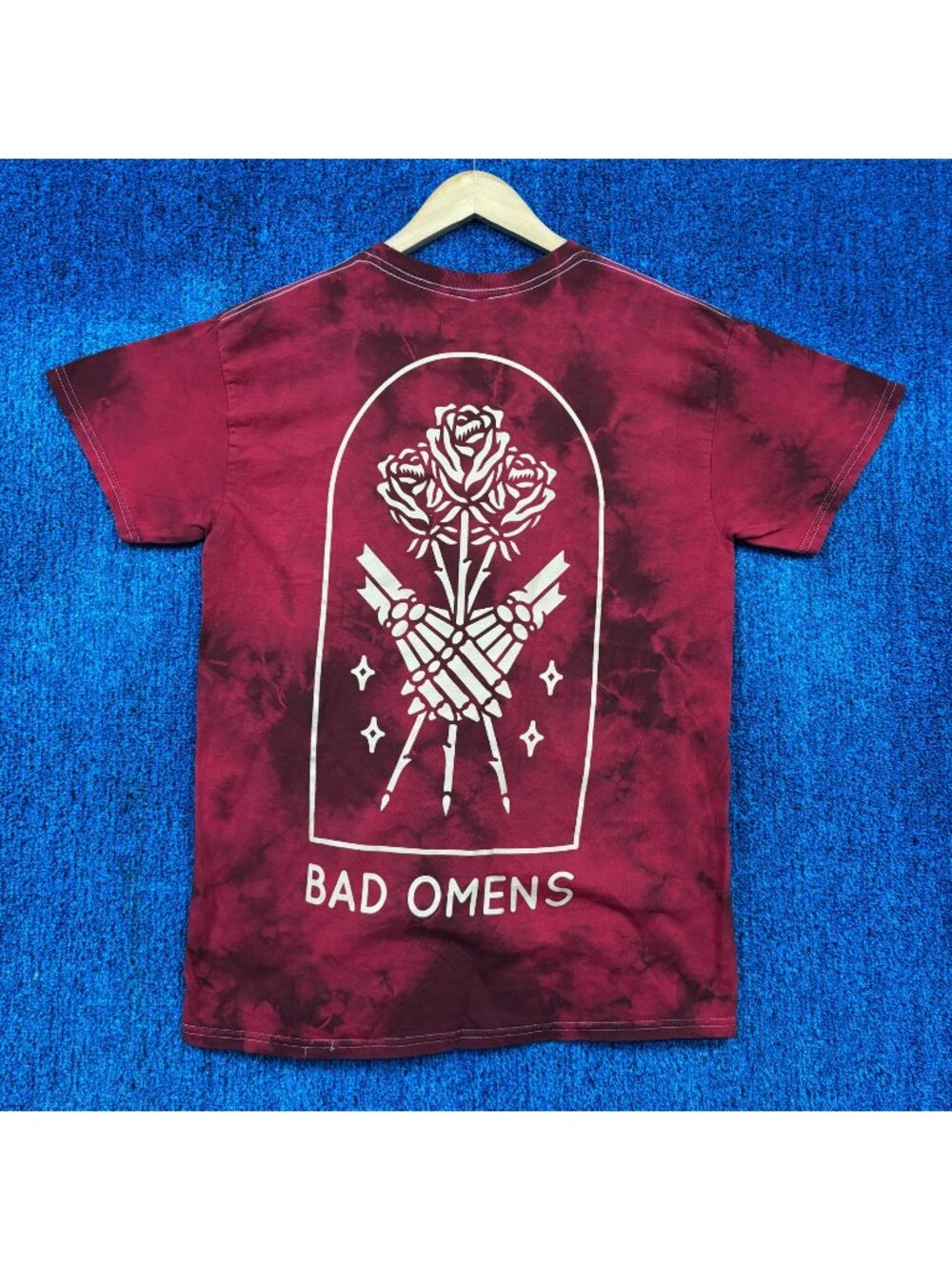 Bad Omens Roses Rock Red Tie-Dye T-Shirt Size Medium